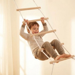 퇴근하고 실내  원목 사다리 로프 우드 밧줄 스윙그네 매달리기