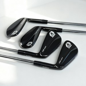 프로급 주조 8피스 블랙 아이언 세트 클래식 블레이드 디자인 적용, 미끄럼 방지 블랙 그립 및 눈에 띄는 로고 포함, S, 4.5도