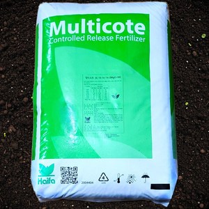 멀티코트 25kg 완효성 비료 식물 고추 다육이 영양제 화분 화초 바사코트, 25kg, 1개