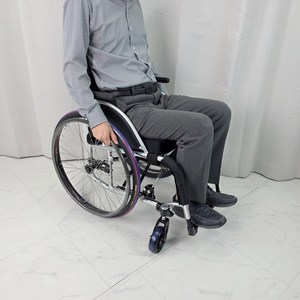가벼운 활동형휠체어 U2(B) 장애인보장구 의료기기휠체어